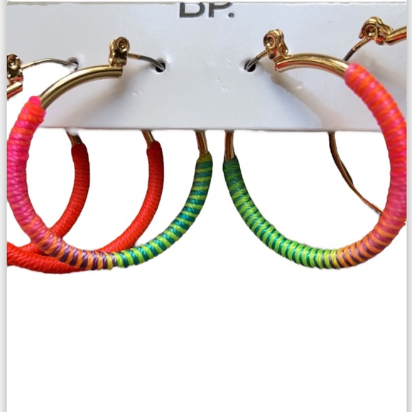 🛍NWT🛍 BP Hoop Earrings - Picture 6 of 6